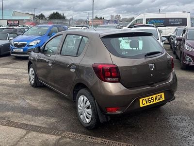 Used Dacia Sandero Essentiel 95 HP (69 kW) 2019 Brown Hatchback