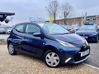 Used Toyota Aygo X-play 69 HP (50 kW) 2015 Blue Hatchback