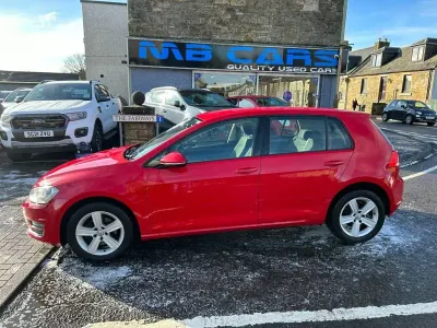Used VW Golf VII Match 110 HP (80 kW) 2015 Red Hatchback