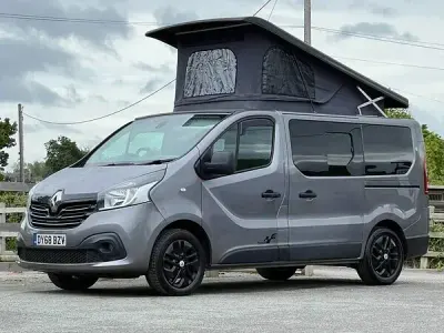Used Renault Trafic 2018 Grey MPV