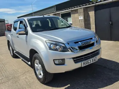 Usado Isuzu D-Max 2013 Prateado Pickup