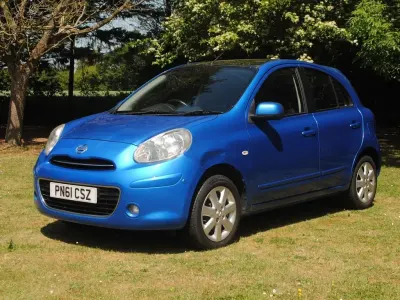 Used Nissan Micra Tekna 80 HP (58 kW) 2011 Blue Hatchback