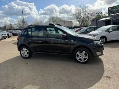 Begagnad Dacia Sandero Ambiance 2015 Svart Halvkombi
