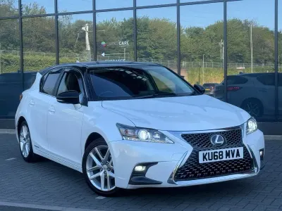 Used Lexus CT200h 2018 White Hatchback