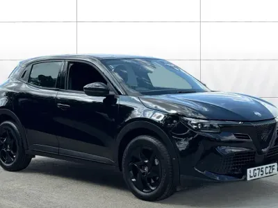 Used Alfa Romeo Junior 136 HP (100 kW) 2025 Black SUV