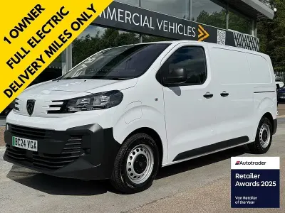 Used Peugeot e-Expert 100 kW (136 HP) 2024 White Van