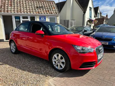 Used Audi A1 Sportback Comfort 86 HP (63 kW) 2012 Red Hatchback