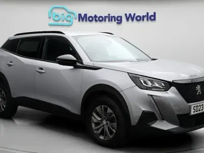 Second-hand Peugeot 2008 Active+ 101 CP (74 kW) 2023 Gri SUV