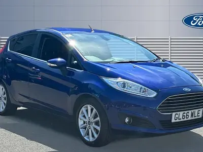 Used Ford Fiesta Titanium 101 HP (74 kW) 2016 Blue Hatchback