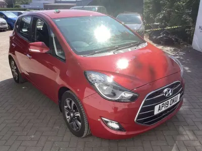 Used Hyundai ix20 SE 125 HP (91 kW) 2019 Red Hatchback