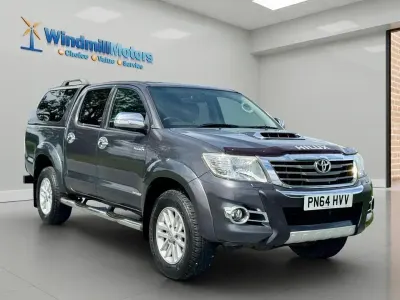Used Toyota HiLux 171 HP (125 kW) 2015 Grey Pickup