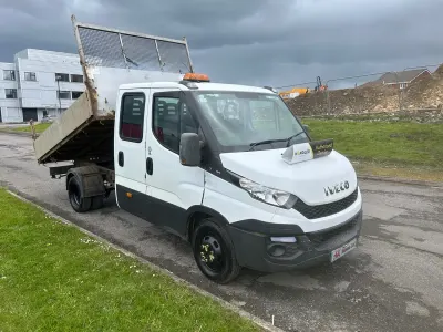 Begagnad Iveco Daily 125 HK (91 kW) 2015 Vit Cab