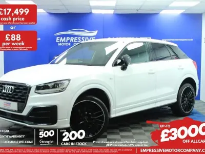 Begagnad Audi Q2 Black Edition 116 HK (85 kW) 2020 Vit SUV