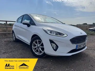 Used Ford Fiesta Zetec 100 HP (73 kW) 2017 White Hatchback