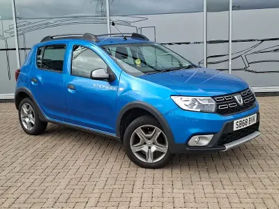 Used Dacia Sandero Comfort 90 HP (66 kW) 2018 Blue Hatchback