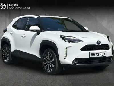 Used Toyota Yaris Cross Design 116 HP (85 kW) 2024 White SUV