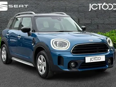 Używany Mini Cooper Countryman Classic 134 KM (98 kW) 2022 Niebieski SUV