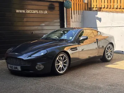 Used Aston Martin Vanquish 466 HP (342 kW) 2004 Silver Coupe