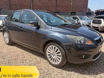 Used Ford Focus Titanium 110 HP (80 kW) 2009 Grey Hatchback