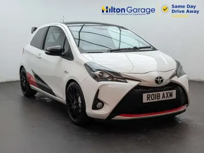 Used Toyota Yaris Edition 212 HP (155 kW) 2018 White Hatchback