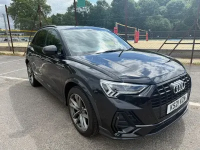 Begagnad Audi Q3 Black Edition 150 HK (110 kW) 2021 Svart SUV