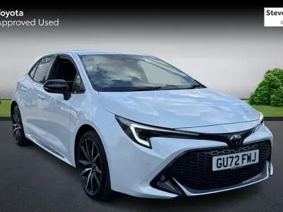 Used Toyota Corolla Sport 140 HP (102 kW) 2023 White Hatchback