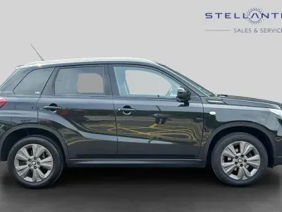 Käytetty Suzuki Vitara SZ-T 127 HP (93 kW) 2023 Sininen Katumaasturi