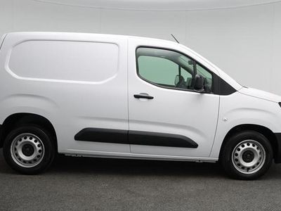 New Peugeot Partner 100 HP (73 kW) 2025 White MPV