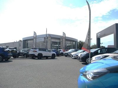 Used Toyota Aygo X 72 HP (52 kW) 2023 Green SUV