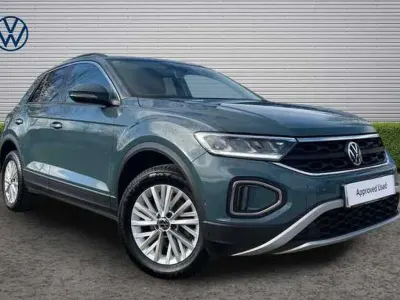 Begagnad VW T-Roc Life 110 HK (80 kW) 2022 Blå SUV