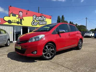 Used Toyota Yaris Trend 2014 Red Hatchback