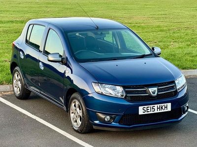 Blue Used 2015 Dacia Sandero Lauréate Hatchback | £4,750 (Fair price)