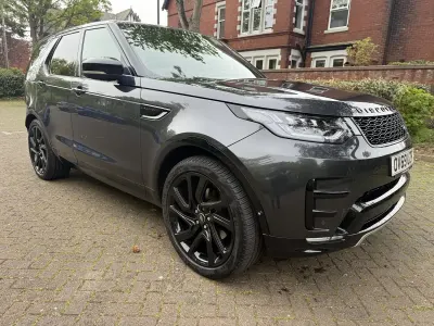 Usado Land Rover Discovery 5 HSE 2019 Gris SUV