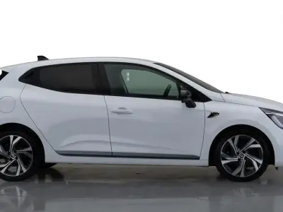 Used Renault Clio RS Line 2023 White Hatchback