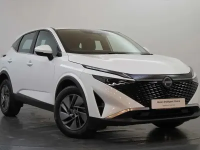 Used Nissan Qashqai Acenta Premium 138 HP (101 kW) 2024 White SUV