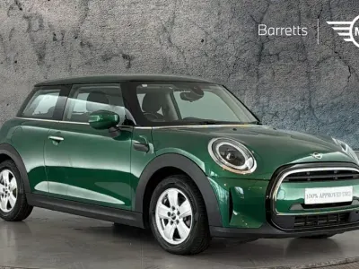 Used Mini Cooper Classic 134 HP (98 kW) 2023 Green Hatchback