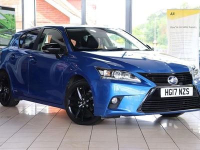 Lexus CT200h