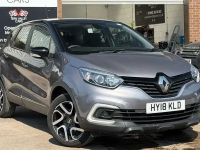 Used Renault Captur Dynamique 90 HP (66 kW) 2018 Grey/black SUV