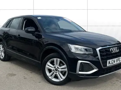 Begagnad Audi Q2 Sport 110 HK (80 kW) 2024 Svart SUV