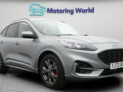 Used Ford Kuga ST-Line 150 HP (110 kW) 2023 Silver SUV