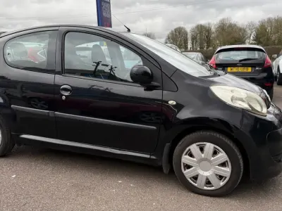 Używany Citroën C1 VTR Sport 68 KM (50 kW) 2009 Czarny Hatchback