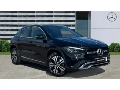 Käytetty Mercedes GLA200 Executive 161 HP (118 kW) 2024 Musta Katumaasturi