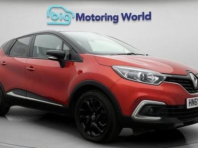 Used Renault Captur Iconic 90 HP (66 kW) 2019 Red/black SUV
