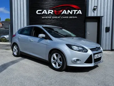 Used Ford Focus Zetec 125 HP (91 kW) 2014 Silver Hatchback