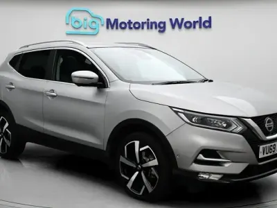 Begagnad Nissan Qashqai S 140 HK (102 kW) 2019 Silver SUV