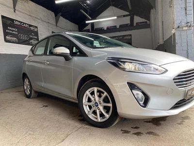 Used Ford Fiesta Zetec 85 HP (62 kW) 2018 Silver Hatchback