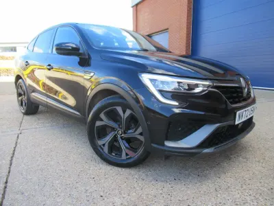 Begagnad Renault Arkana R.S. 2023 Svart SUV