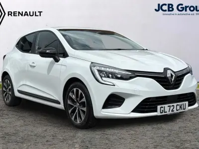 Used Renault Clio Evolution 90 HP (66 kW) 2022 White Hatchback