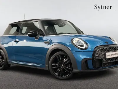 Used Mini Cooper Hatch 134 HP (98 kW) 2024 Blue Hatchback