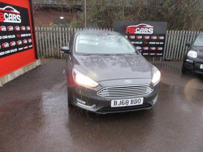 Used Ford Focus Titanium 120 HP (88 kW) 2018 Grey Hatchback